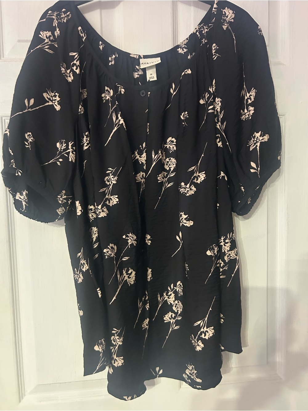 Ava & Viv Black Top with Light Pink Floral Print